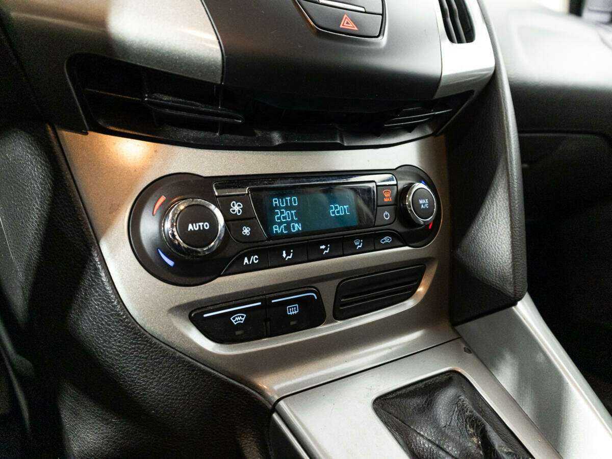 Ford Focus с пробегом — 2013 год. Фото: #14