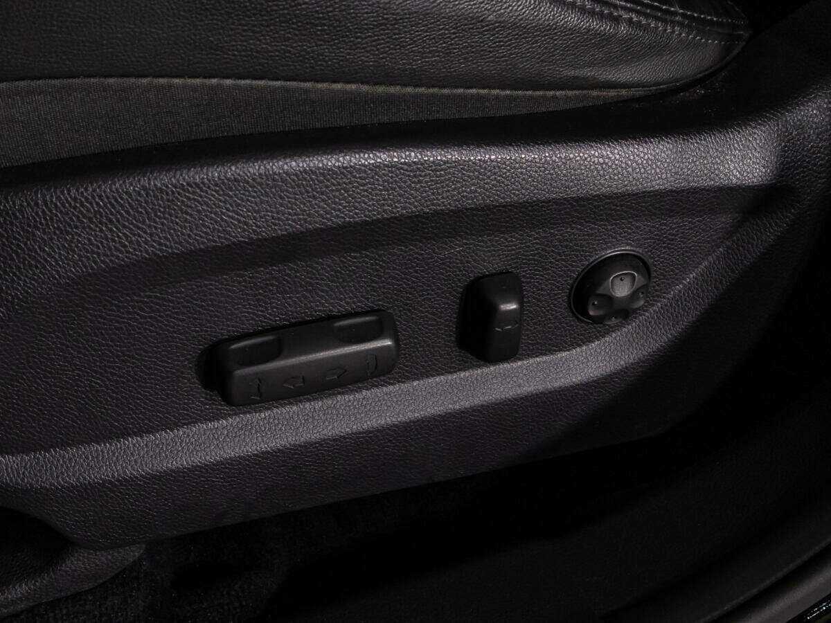 Hyundai Santa Fe с пробегом — 2017 год. Фото: #13