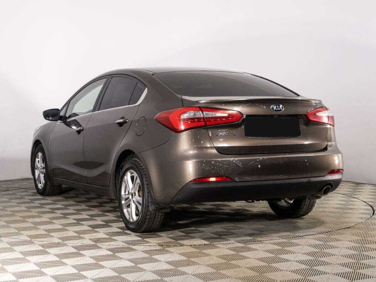 Kia Cerato с пробегом — 2014 год. Фото: #6