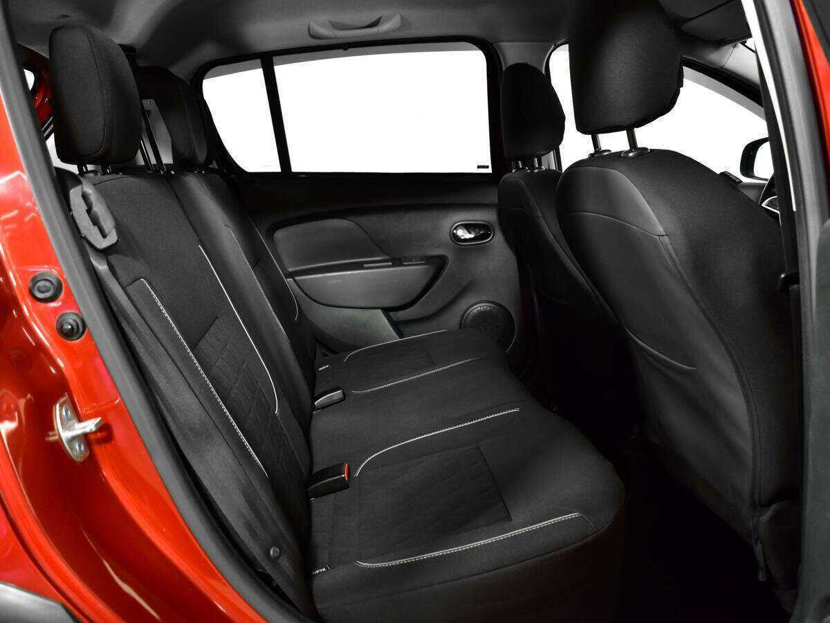 Renault Sandero с пробегом — 2019 год. Фото: #9