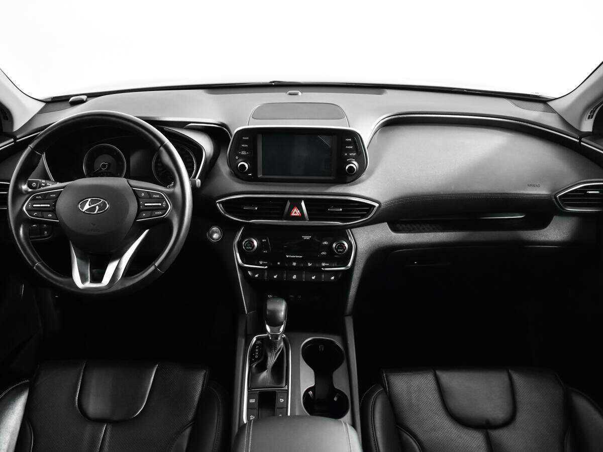 Hyundai Santa Fe с пробегом — 2019 год. Фото: #11
