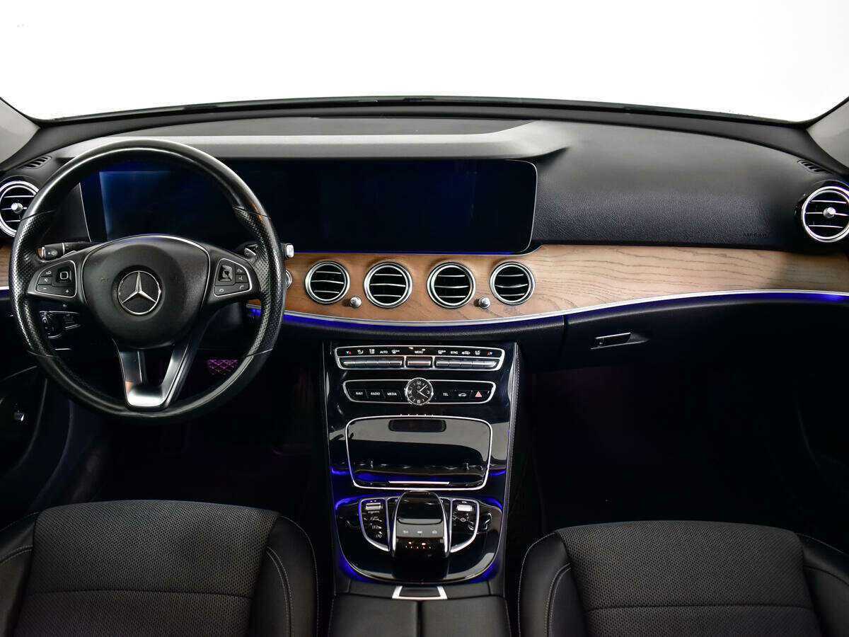 Mercedes-Benz E-Класс с пробегом — 2016 год. Фото: #9