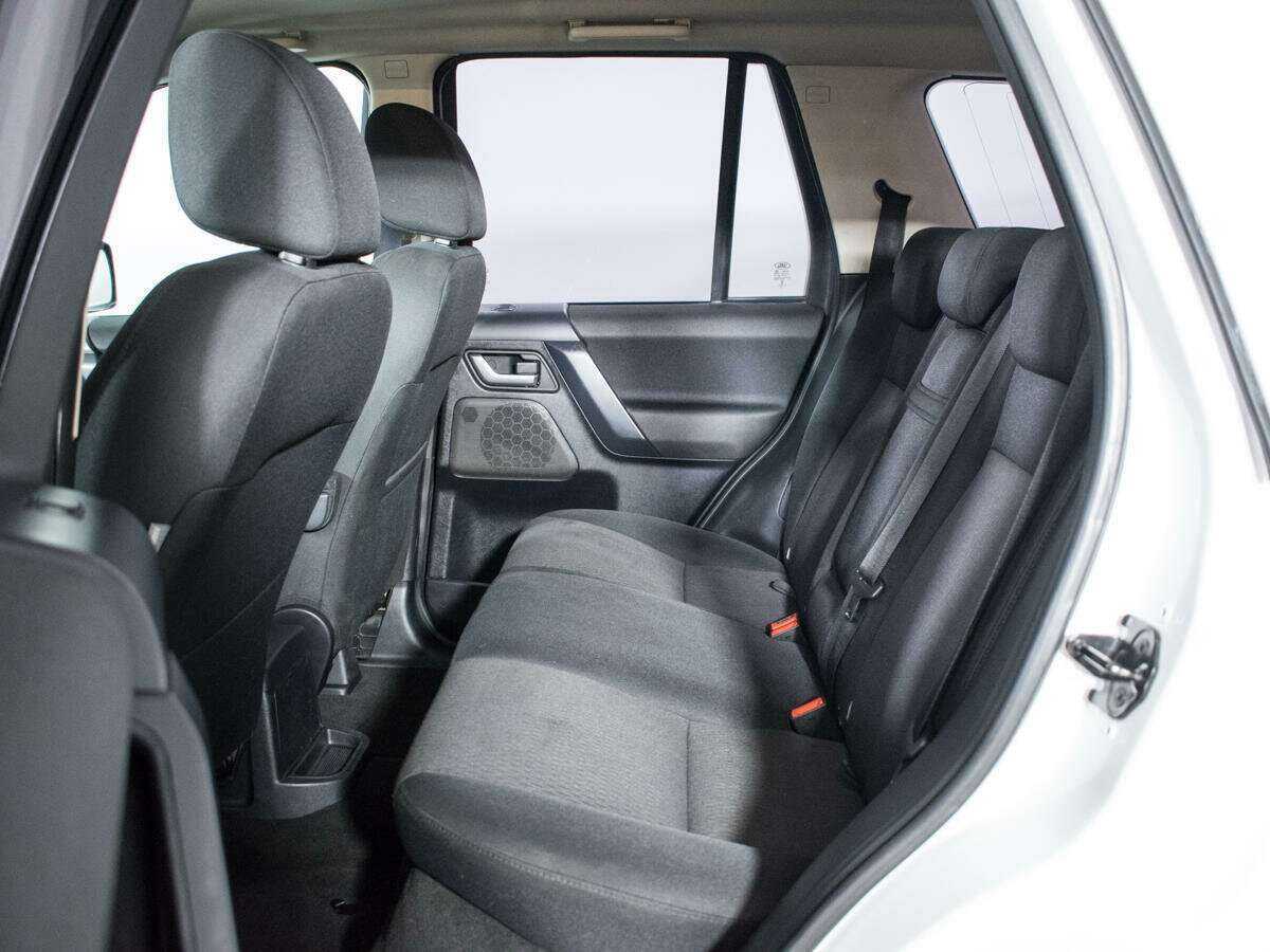 Land Rover Freelander с пробегом — 2013 год. Фото: #9