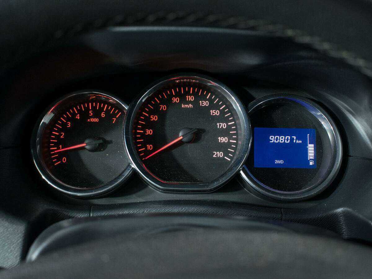 Nissan Terrano с пробегом — 2016 год. Фото: #10