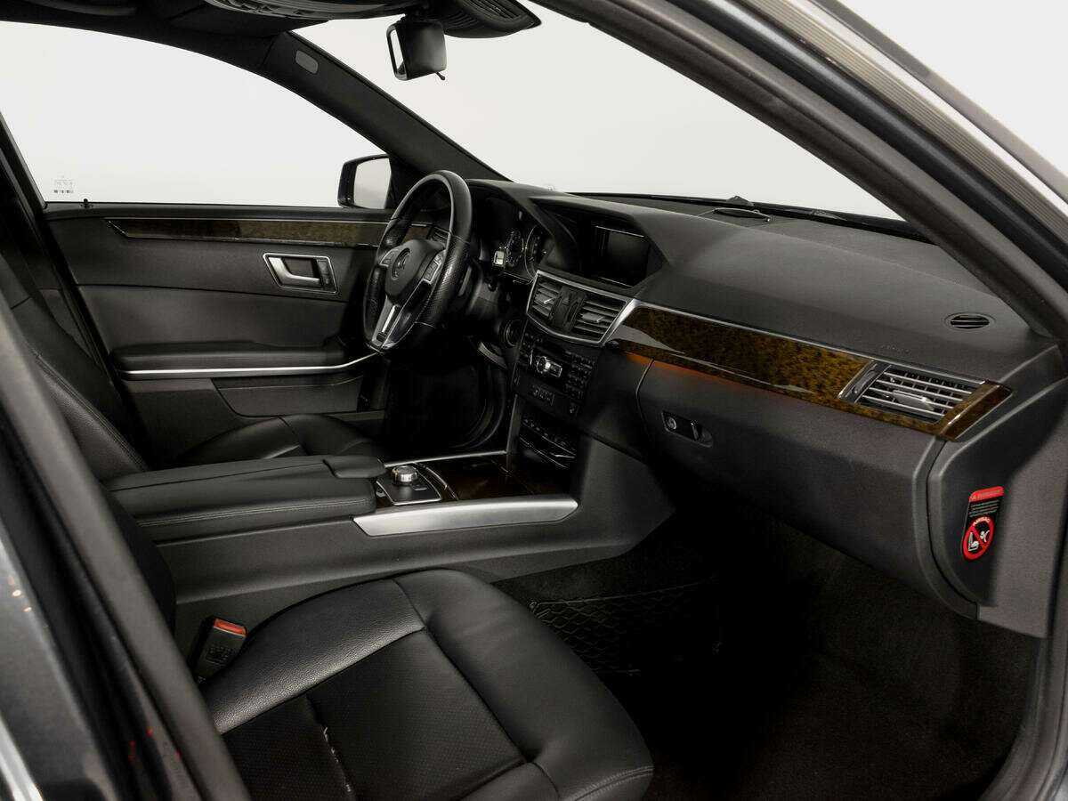 Mercedes-Benz E-Класс с пробегом — 2012 год. Фото: #8