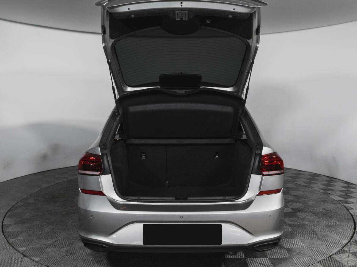 Volkswagen Polo с пробегом — 2020 год. Фото: #17