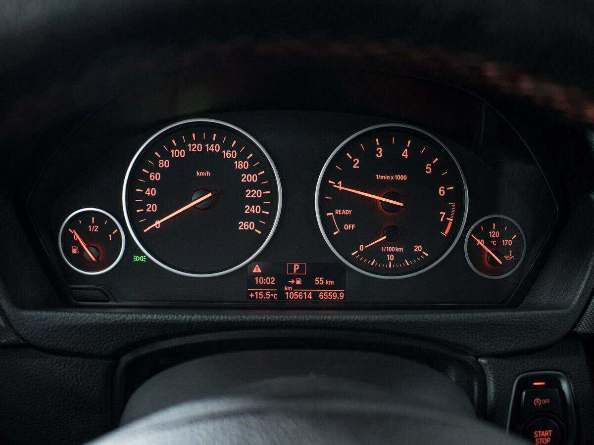 BMW 3 серии с пробегом — 2017 год. Фото: #10