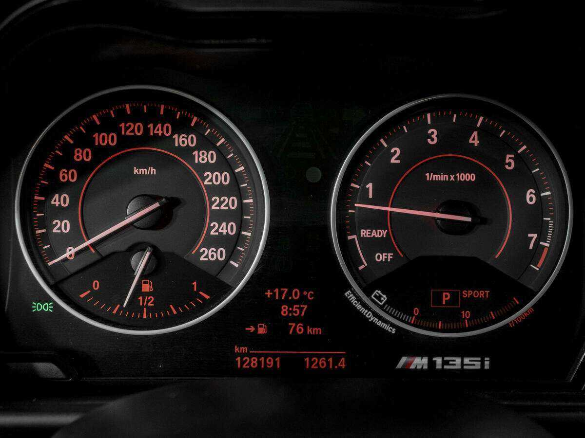 BMW 1 серии с пробегом — 2013 год. Фото: #10