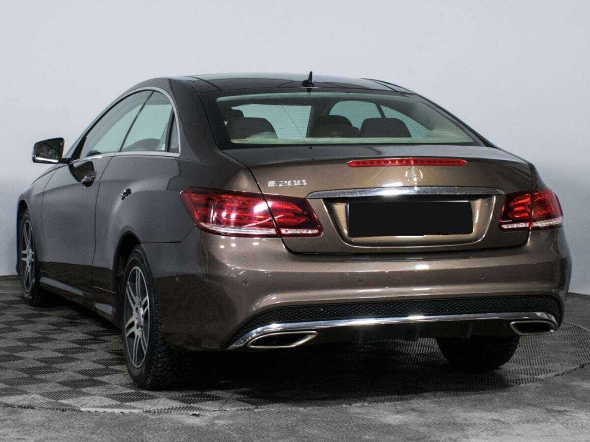 Mercedes-Benz E-Класс с пробегом — 2014 год. Фото: #6