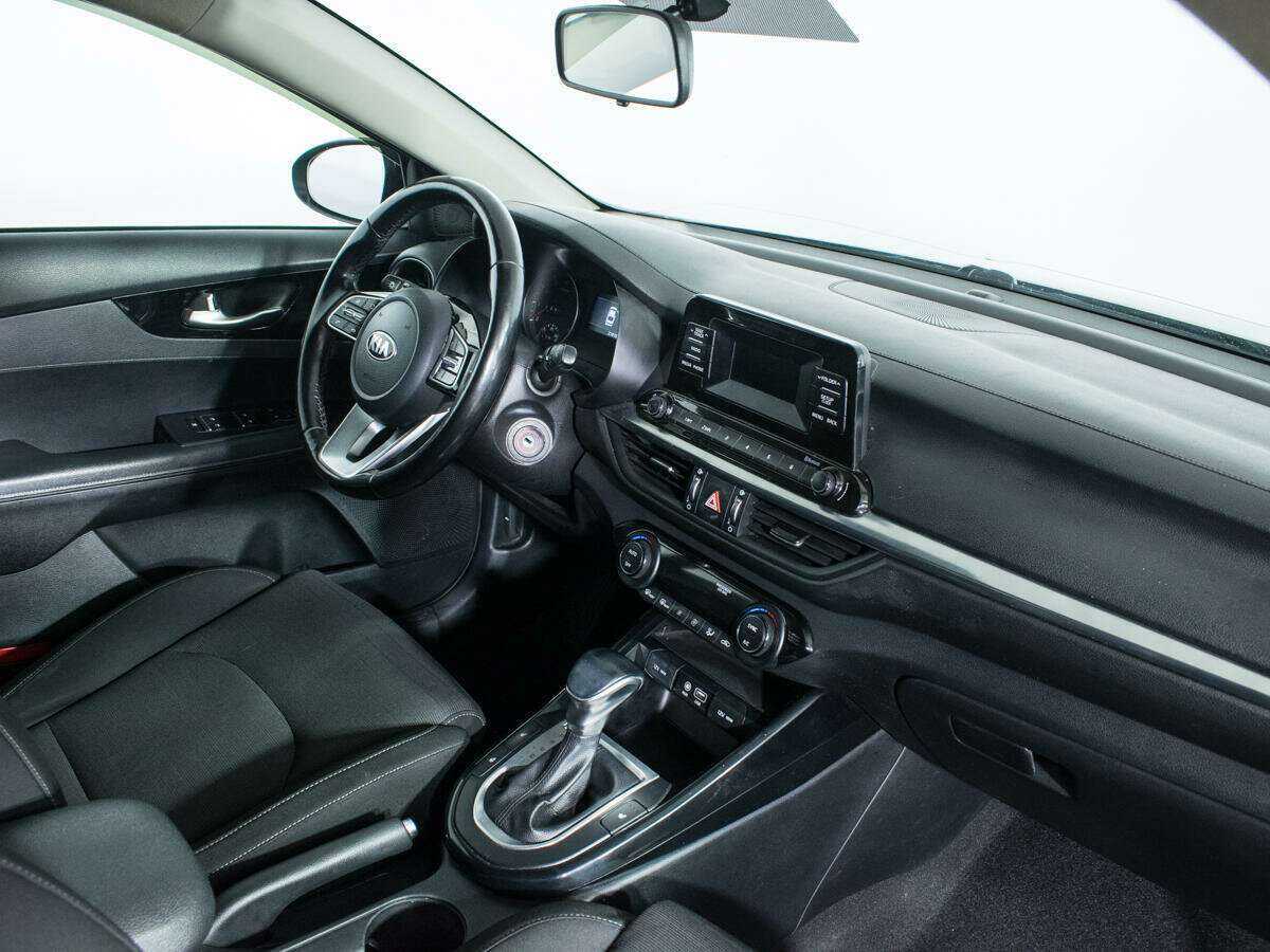 Kia Cerato с пробегом — 2018 год. Фото: #6
