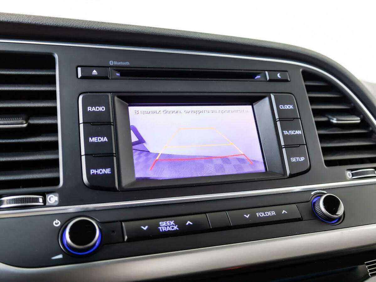 Hyundai Elantra с пробегом — 2018 год. Фото: #12