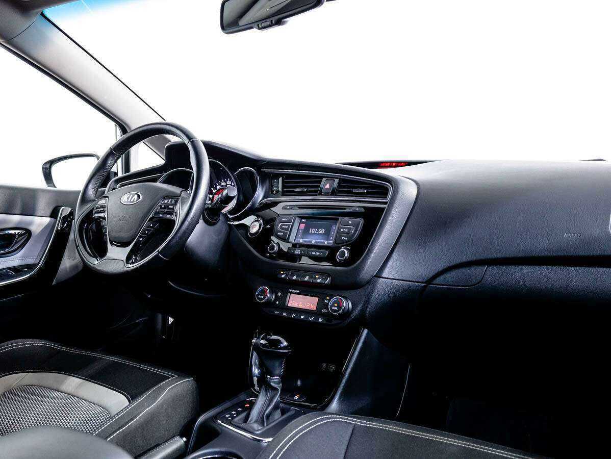 Kia Ceed с пробегом — 2016 год. Фото: #7