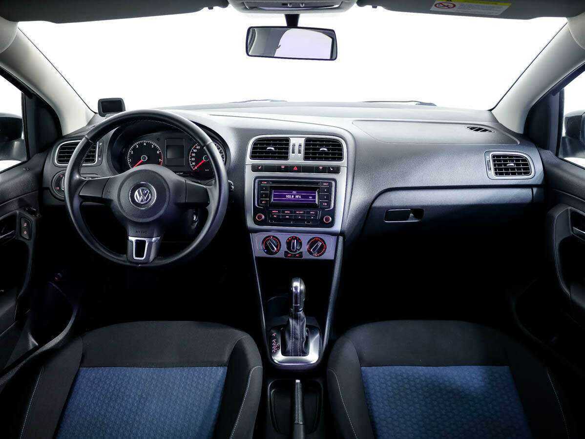 Volkswagen Polo с пробегом — 2013 год. Фото: #8
