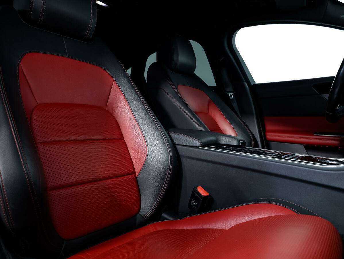 Jaguar XF с пробегом — 2017 год. Фото: #12