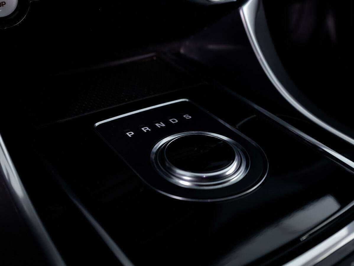 Jaguar XF с пробегом — 2017 год. Фото: #23