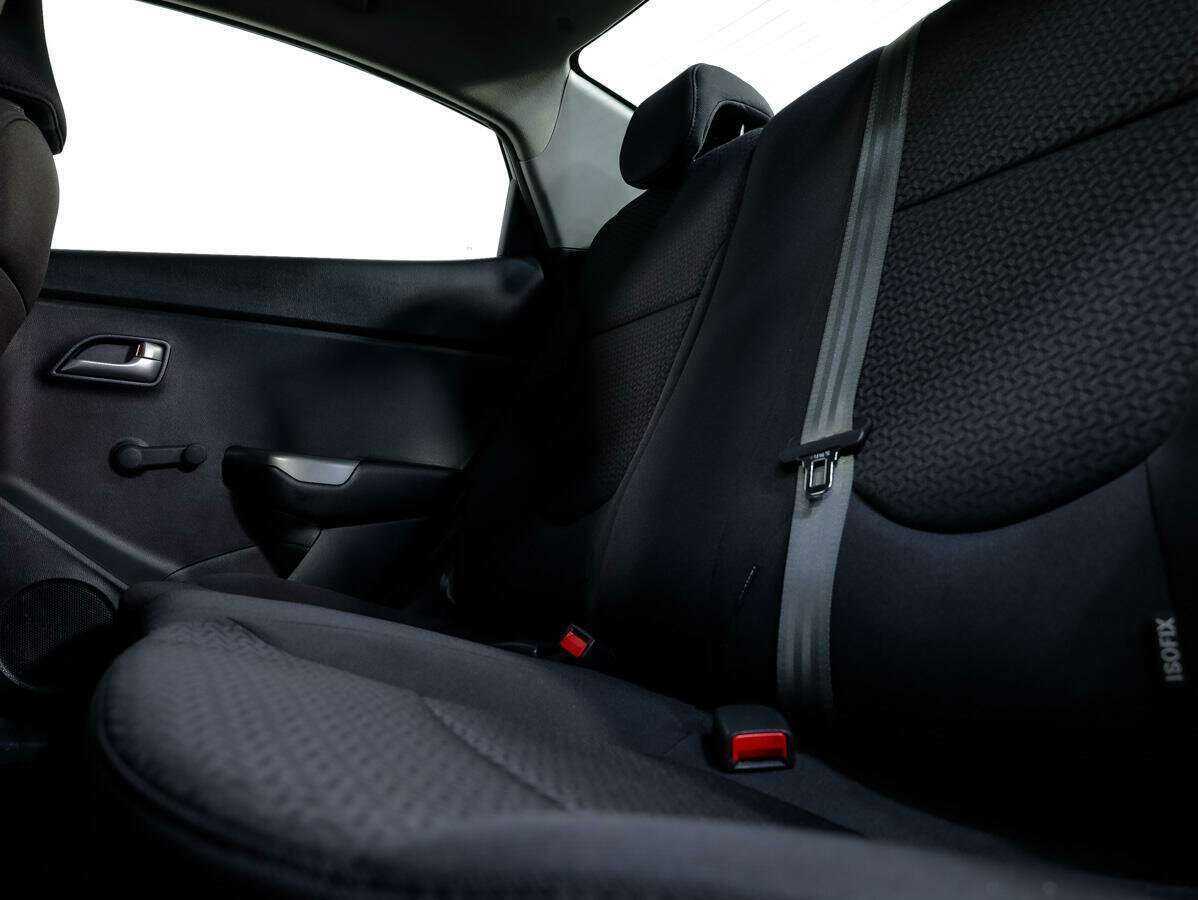 Kia Rio с пробегом — 2017 год. Фото: #13