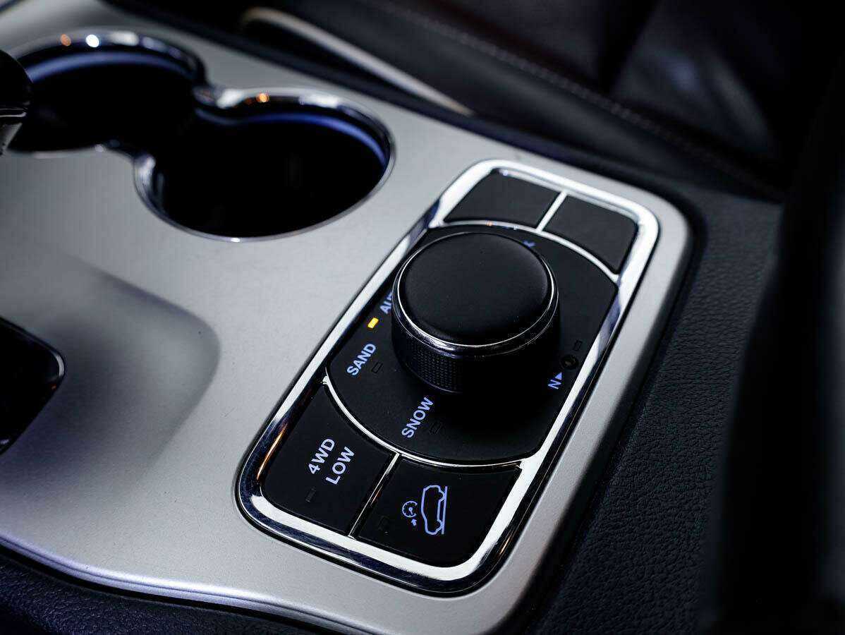 Jeep Grand Cherokee с пробегом — 2014 год. Фото: #19