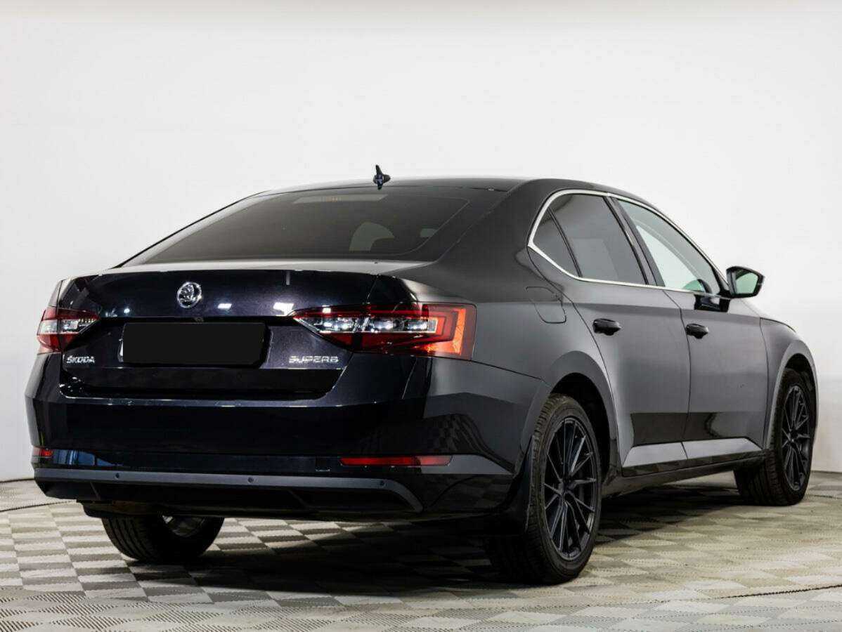 Skoda Superb с пробегом — 2016 год. Фото: #3