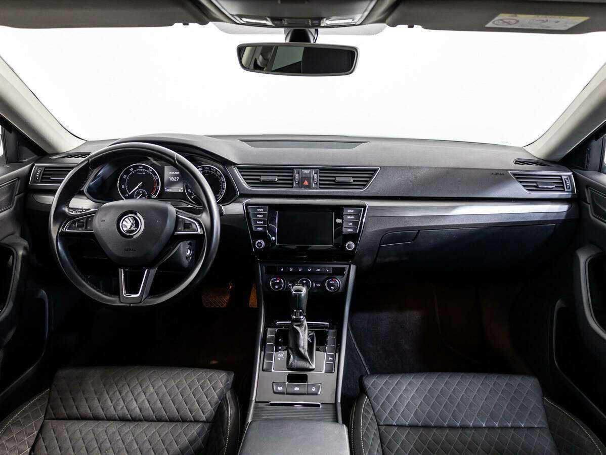 Skoda Superb с пробегом — 2016 год. Фото: #8