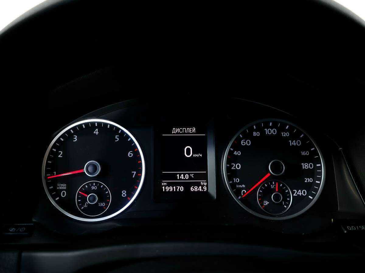 Volkswagen Tiguan с пробегом — 2012 год. Фото: #9