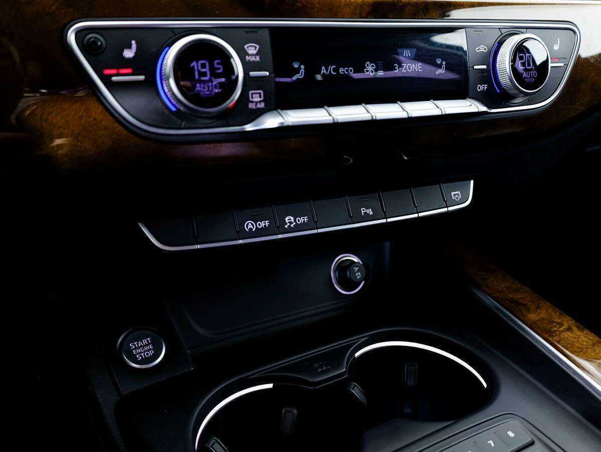 Audi A4 с пробегом — 2015 год. Фото: #19