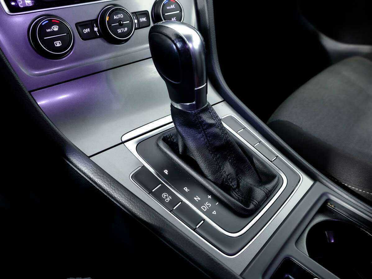 Volkswagen Golf с пробегом — 2013 год. Фото: #14