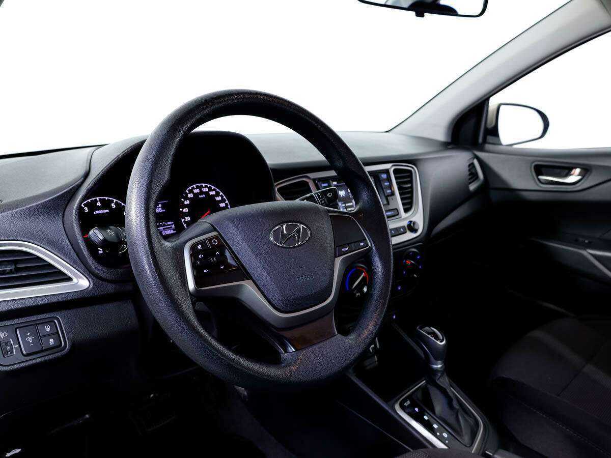 Hyundai Solaris с пробегом — 2019 год. Фото: #10