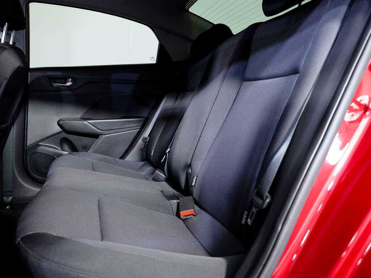 Hyundai Solaris с пробегом — 2017 год. Фото: #11