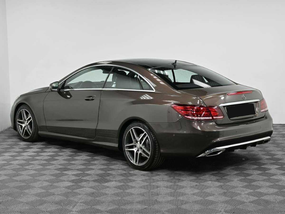Mercedes-Benz E-Класс с пробегом — 2014 год. Фото: #3