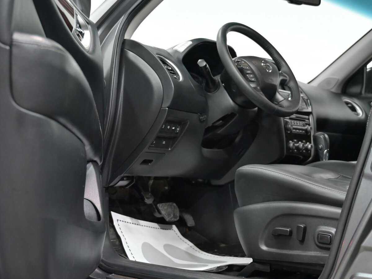 Nissan Pathfinder с пробегом — 2014 год. Фото: #9