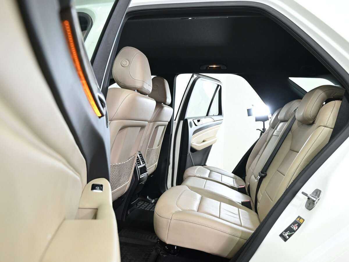 Mercedes-Benz M-Класс с пробегом — 2014 год. Фото: #13