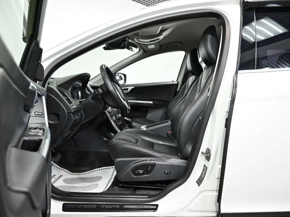 Volvo XC60 с пробегом — 2014 год. Фото: #4