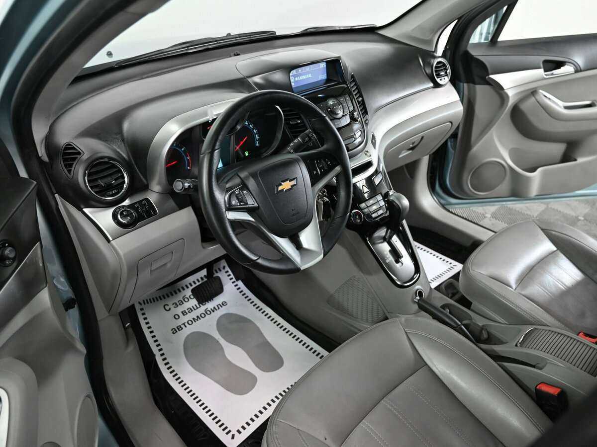 Chevrolet Orlando с пробегом — 2012 год. Фото: #4