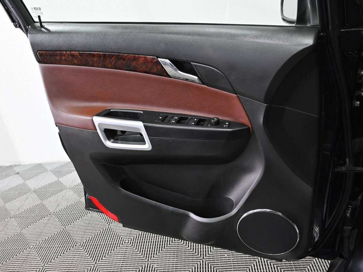 Opel Antara с пробегом — 2012 год. Фото: #6