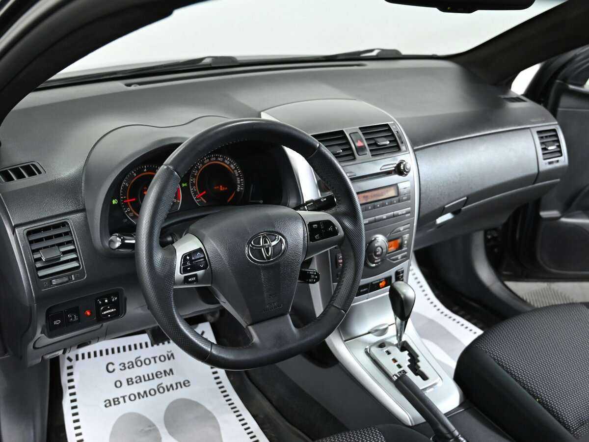 Toyota Corolla с пробегом — 2013 год. Фото: #7