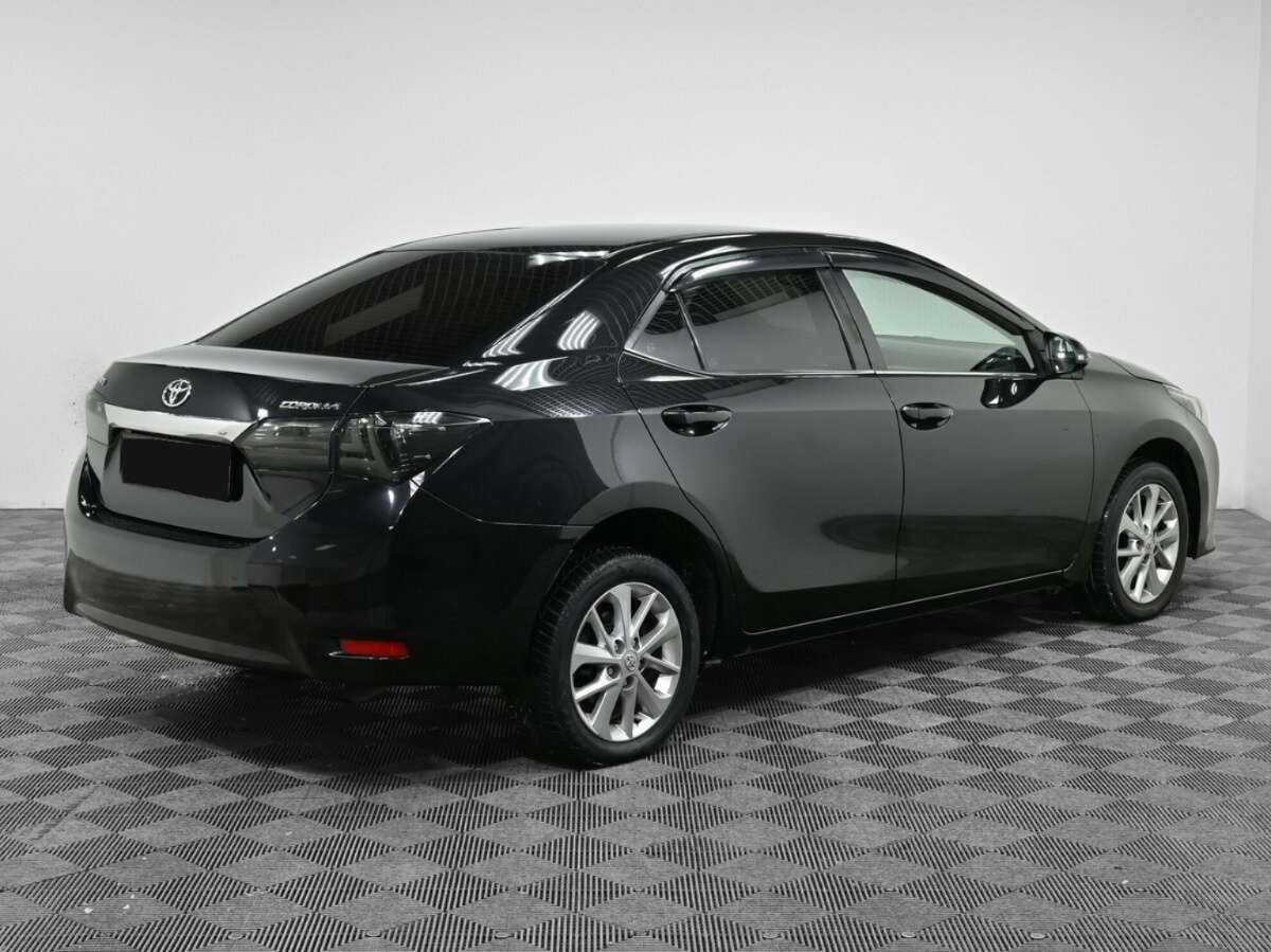 Toyota Corolla с пробегом — 2015 год. Фото: #1