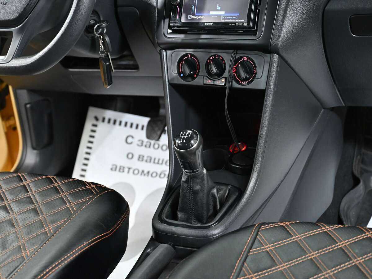 Volkswagen Polo с пробегом — 2017 год. Фото: #8