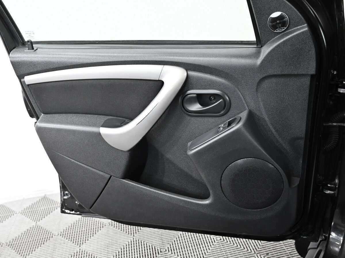 Renault Duster с пробегом — 2014 год. Фото: #7