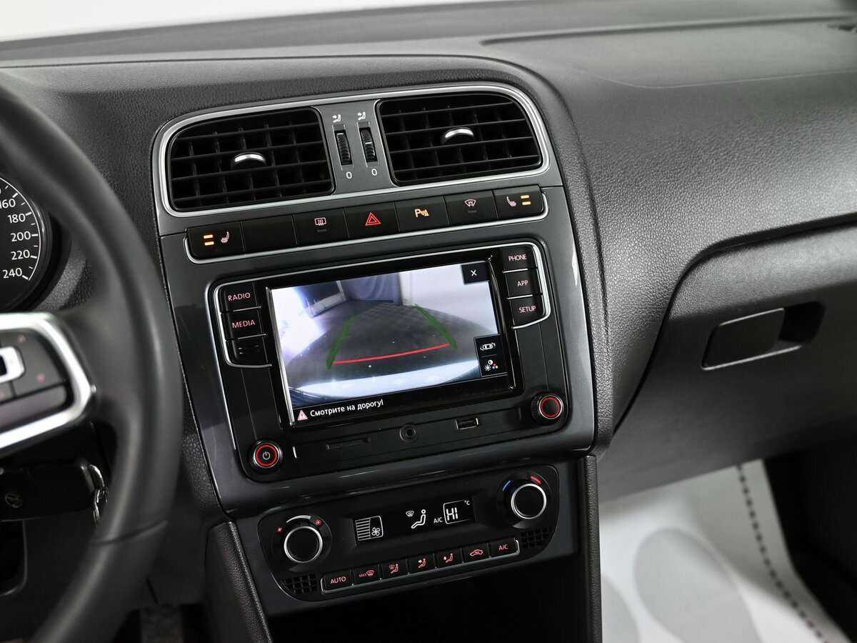 Volkswagen Polo с пробегом — 2019 год. Фото: #7
