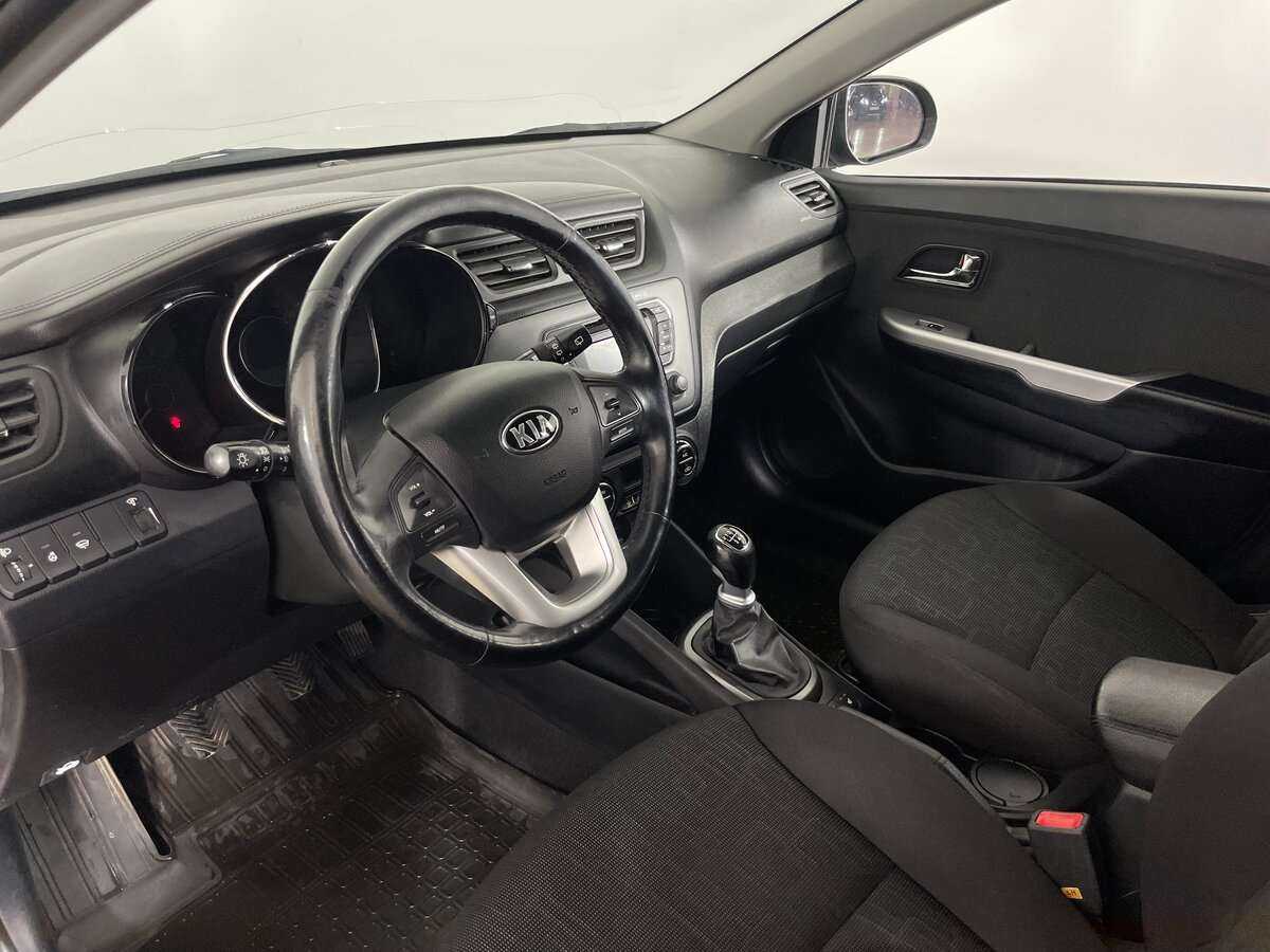 Kia Rio с пробегом — 2014 год. Фото: #6