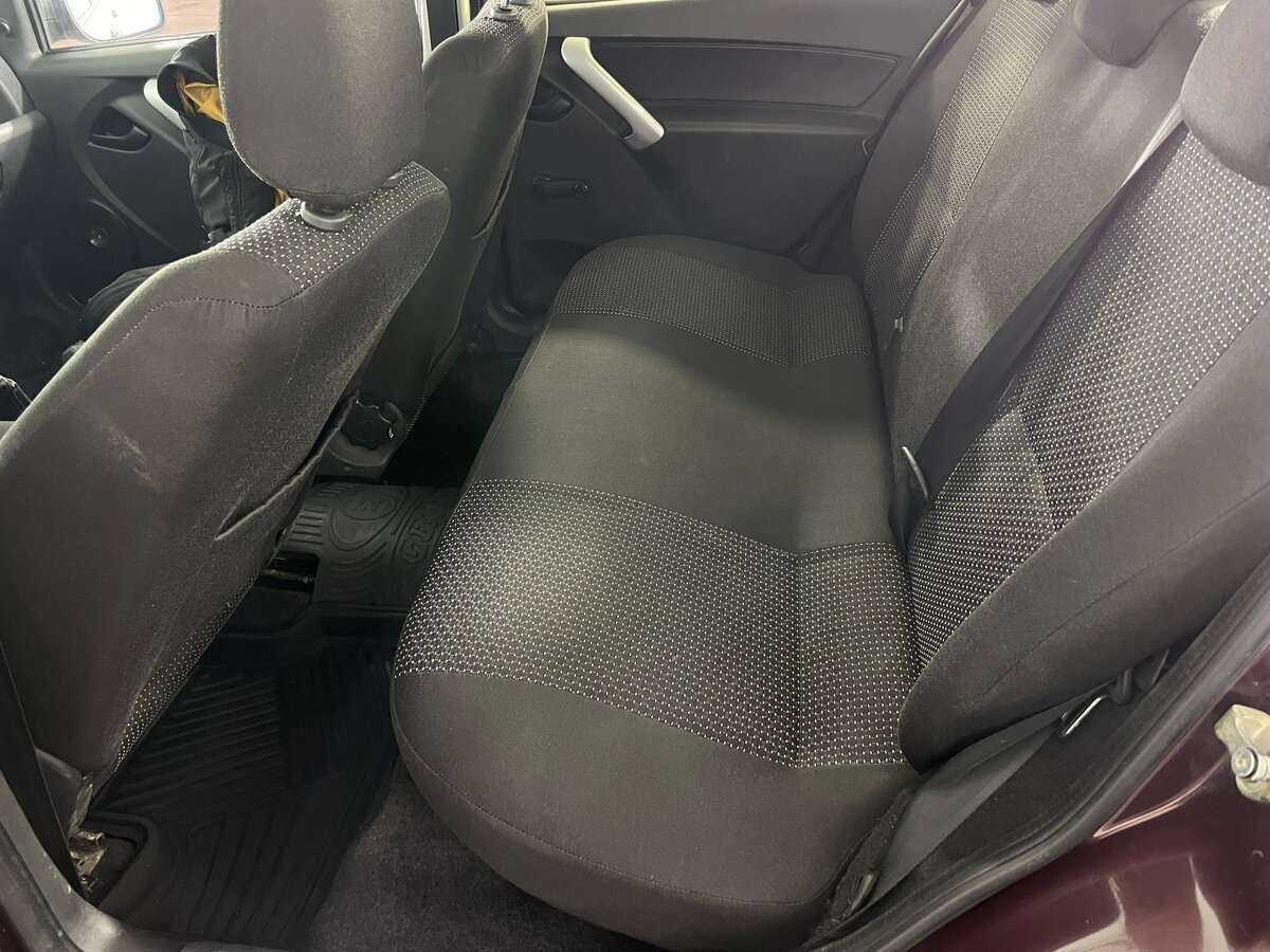 Lada (ВАЗ) Granta с пробегом — 2012 год. Фото: #17