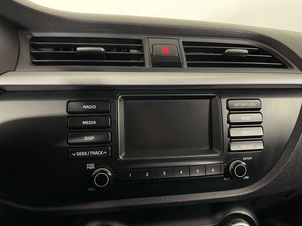 Kia Rio с пробегом — 2019 год. Фото: #12