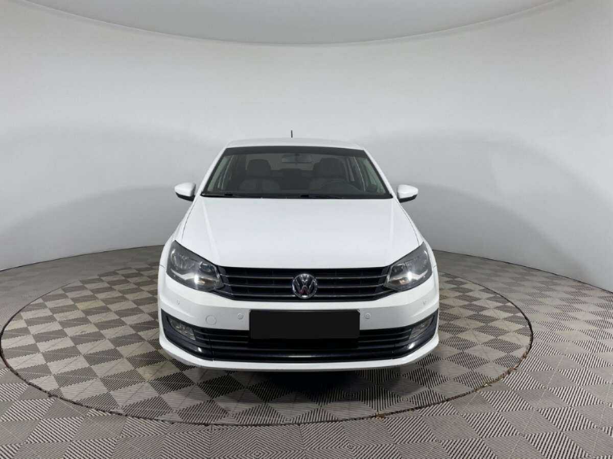 Volkswagen Polo с пробегом — 2016 год. Фото: #1
