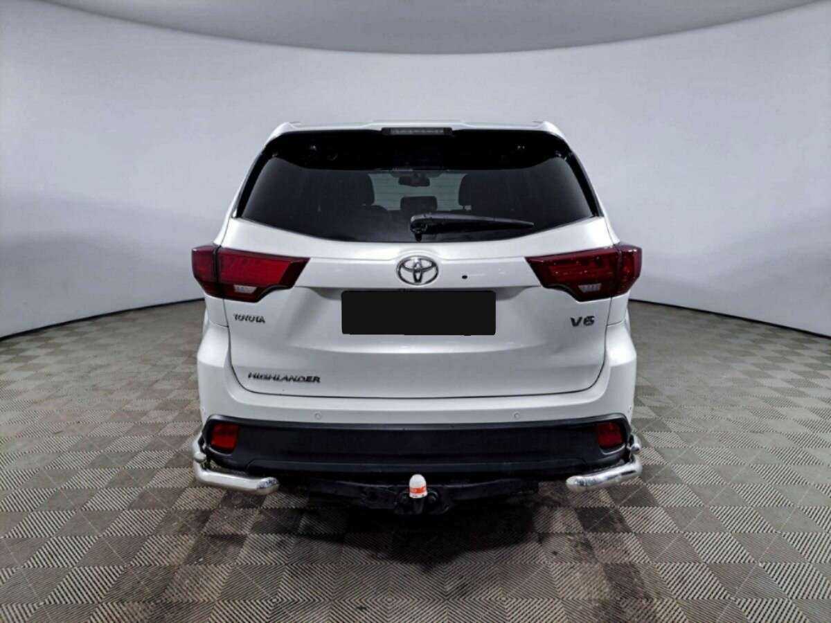 Toyota Highlander с пробегом — 2014 год. Фото: #5