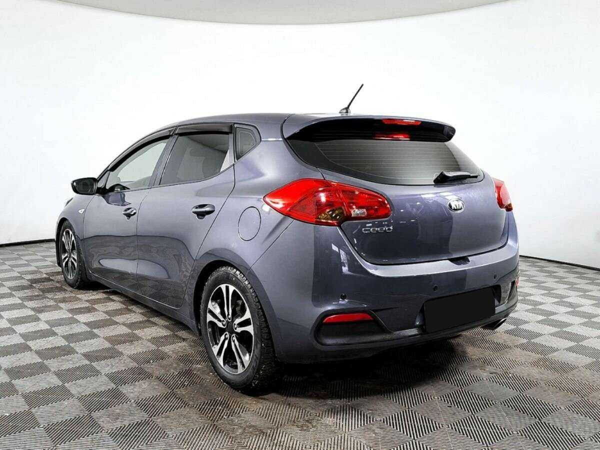 Kia Ceed с пробегом — 2013 год. Фото: #6