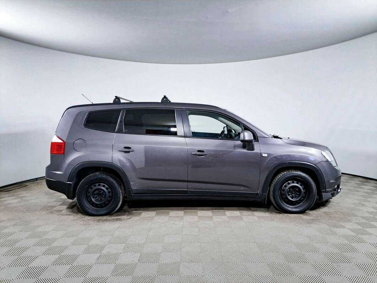 Chevrolet Orlando с пробегом — 2013 год. Фото: #3