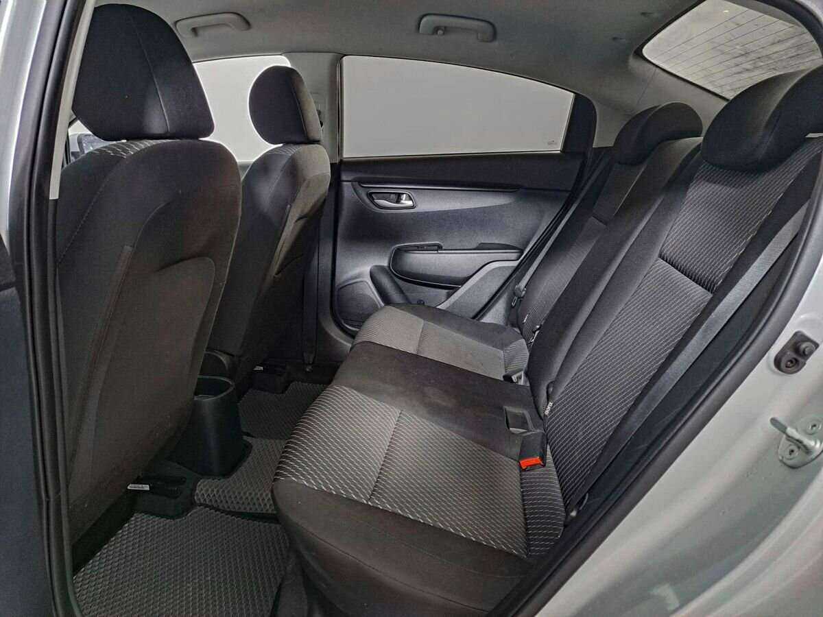 Kia Rio с пробегом — 2018 год. Фото: #7