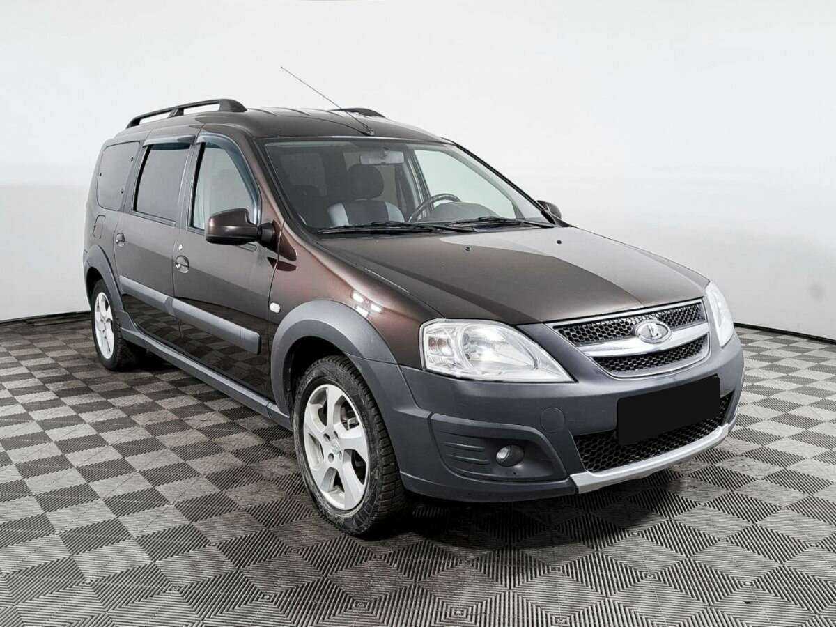 Lada (ВАЗ) Largus с пробегом — 2018 год. Фото: #2