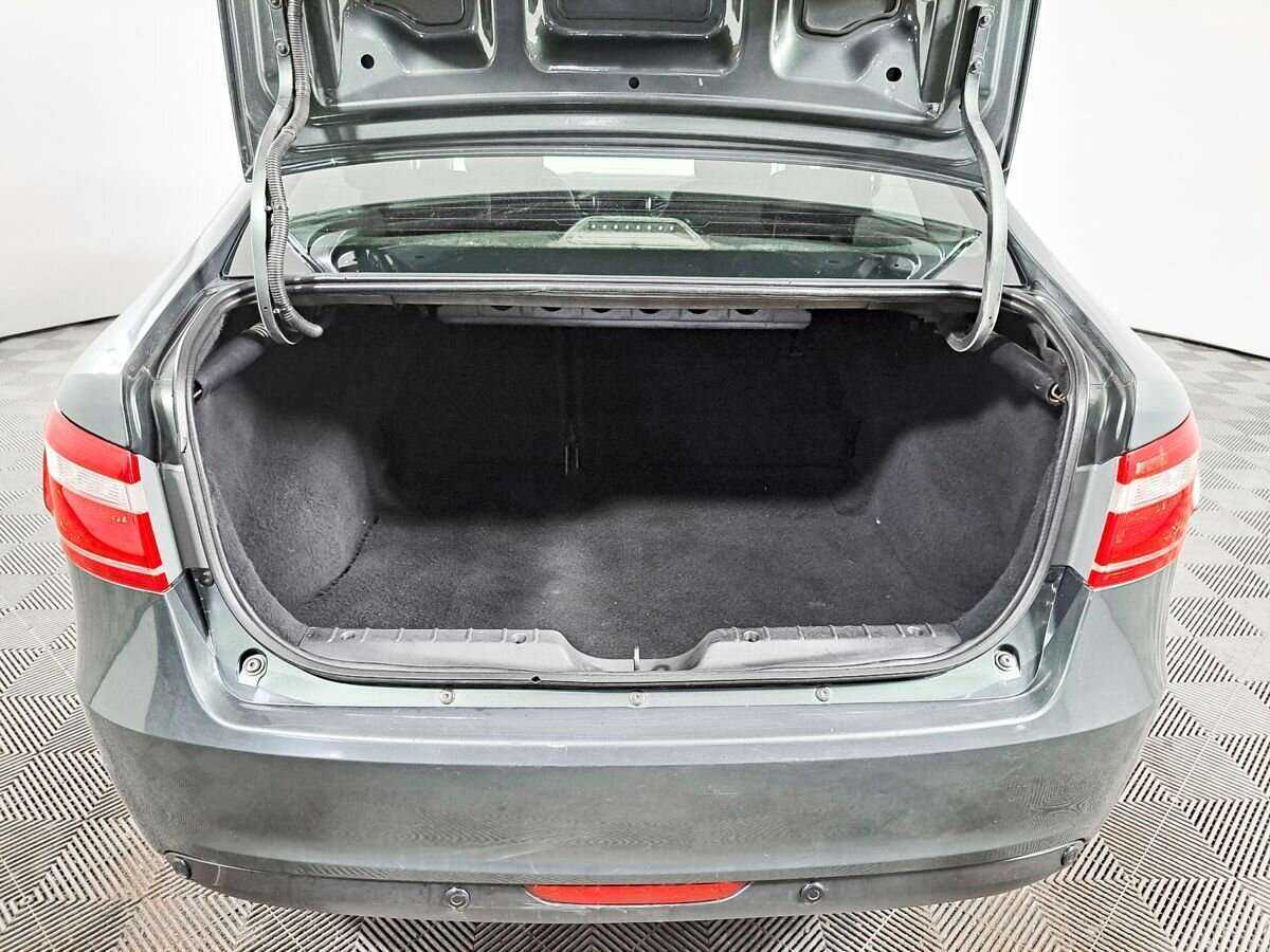 Lada (ВАЗ) Vesta с пробегом — 2017 год. Фото: #6