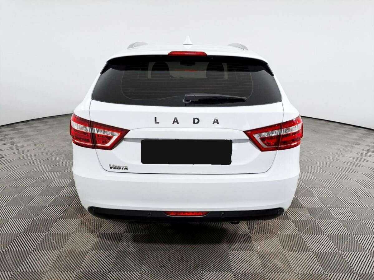 Lada (ВАЗ) Vesta с пробегом — 2018 год. Фото: #5